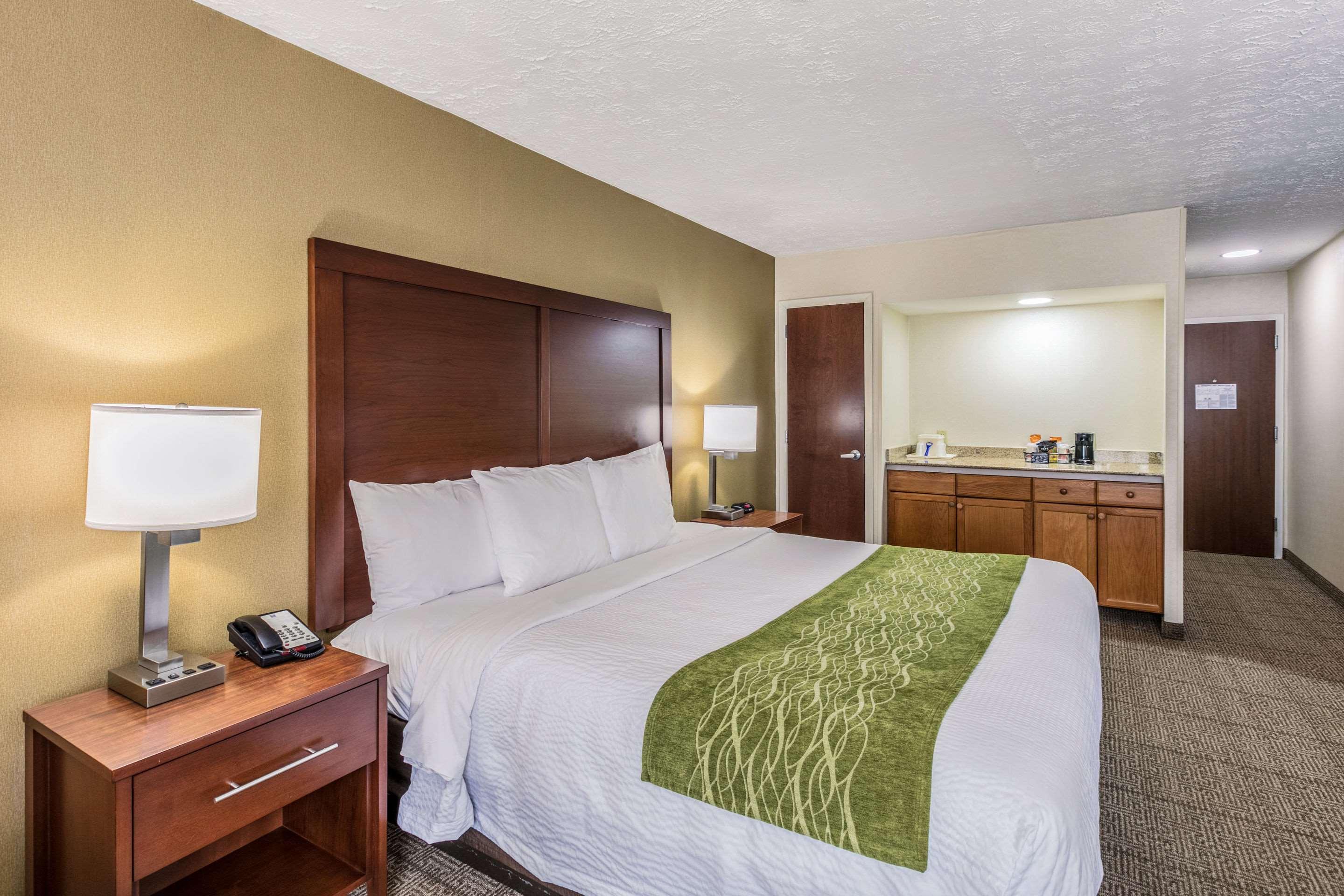 Comfort Inn Medford-Long Island Zewnętrze zdjęcie