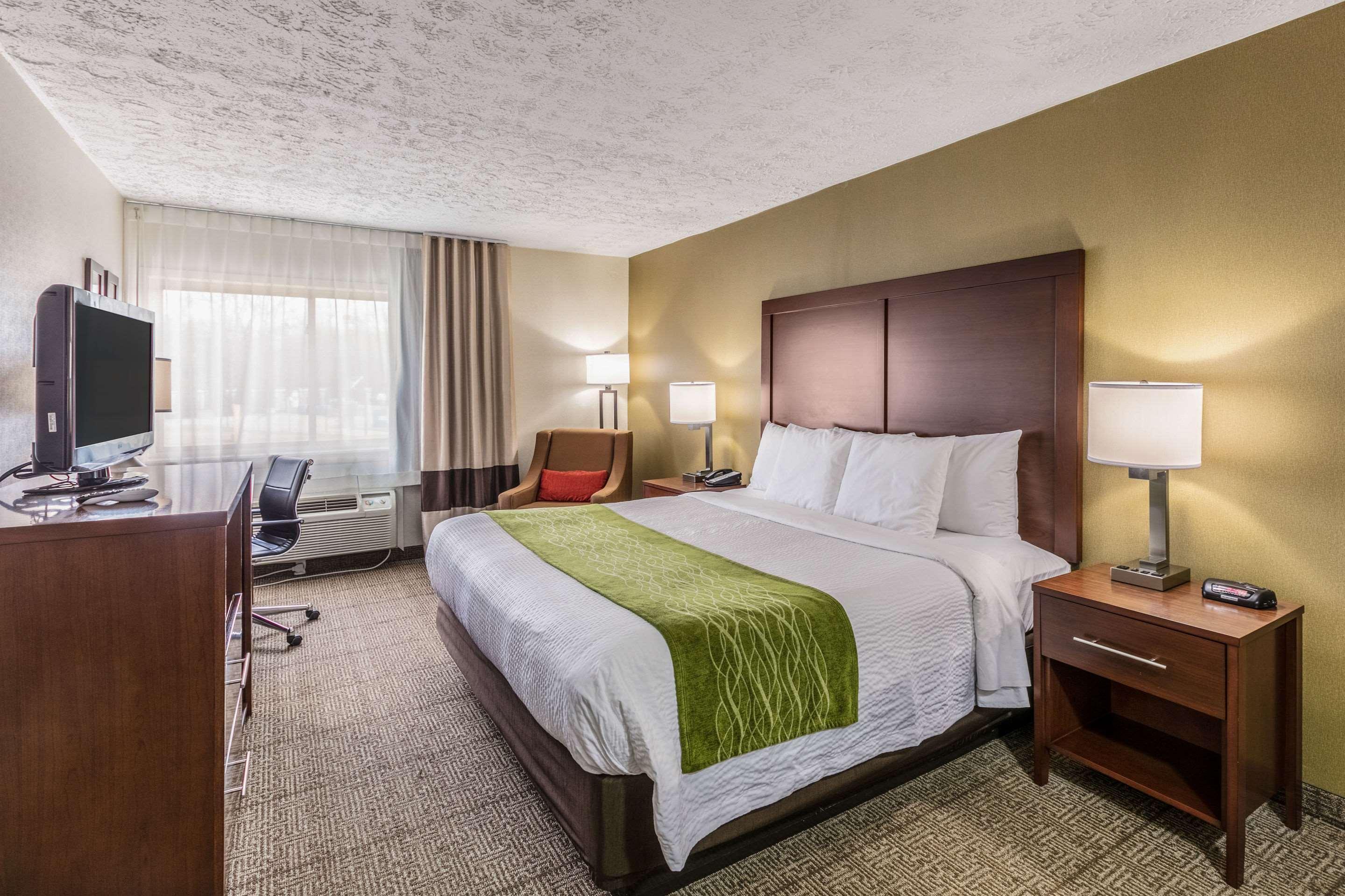 Comfort Inn Medford-Long Island Zewnętrze zdjęcie