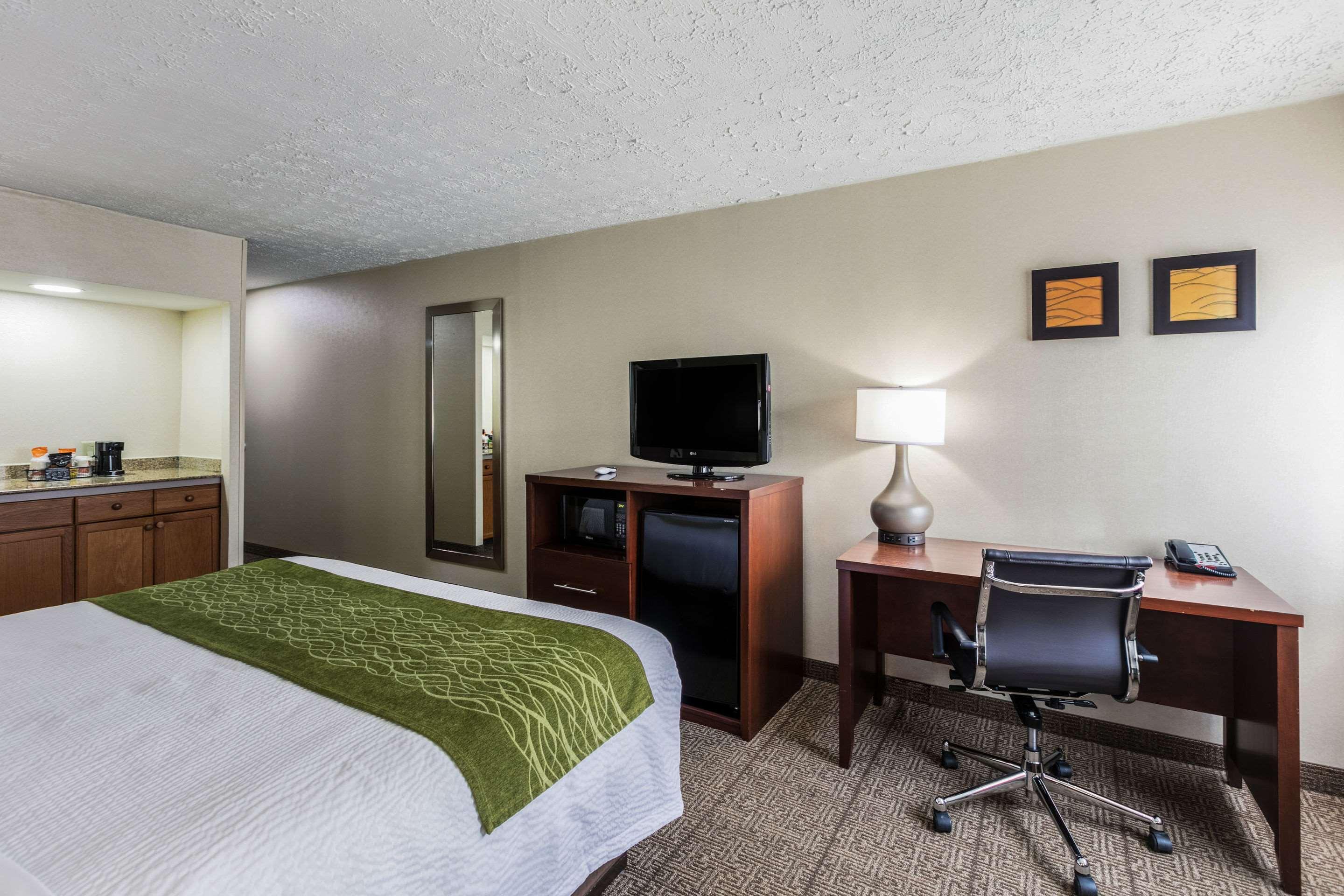 Comfort Inn Medford-Long Island Zewnętrze zdjęcie