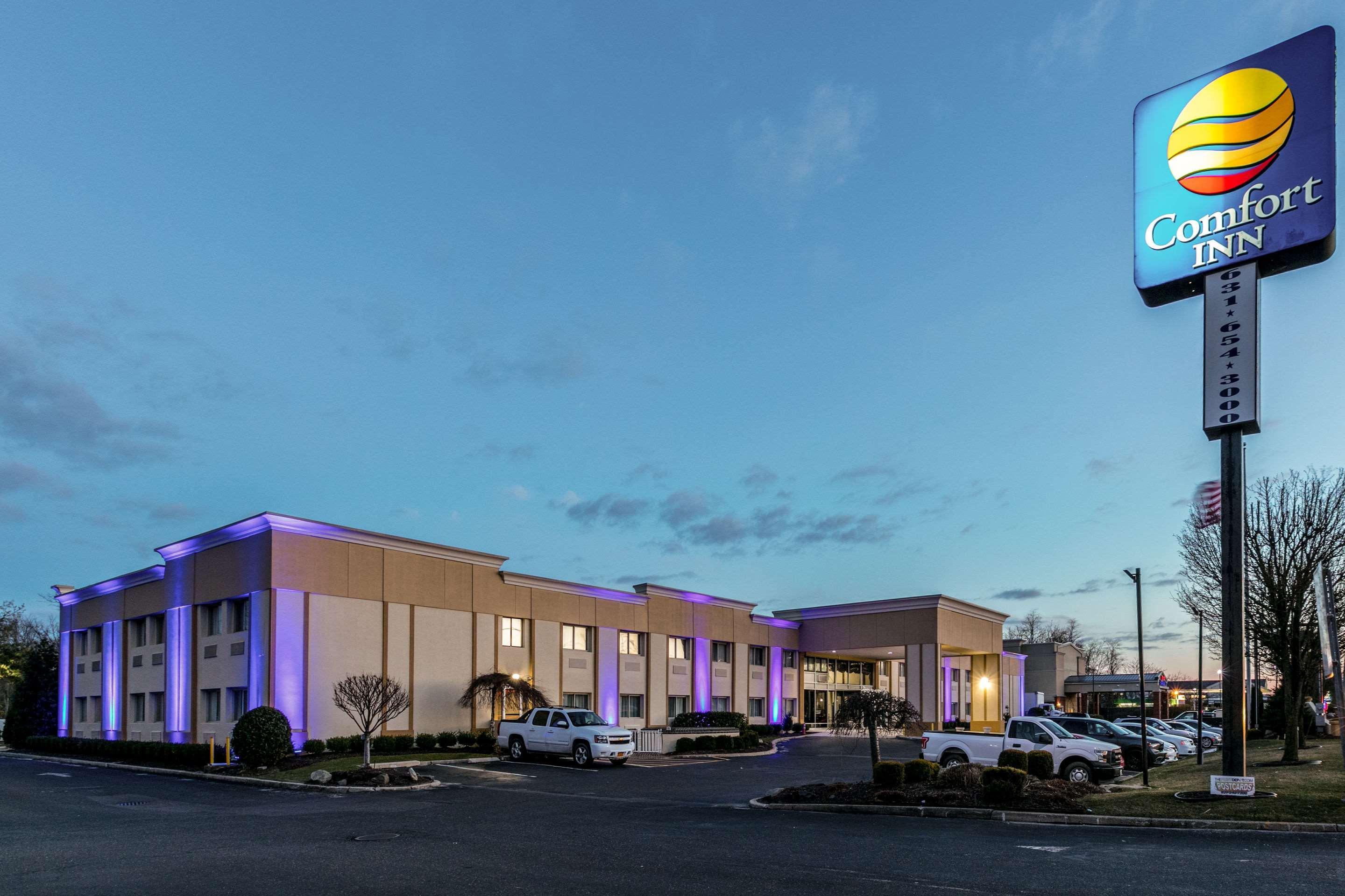 Comfort Inn Medford-Long Island Zewnętrze zdjęcie