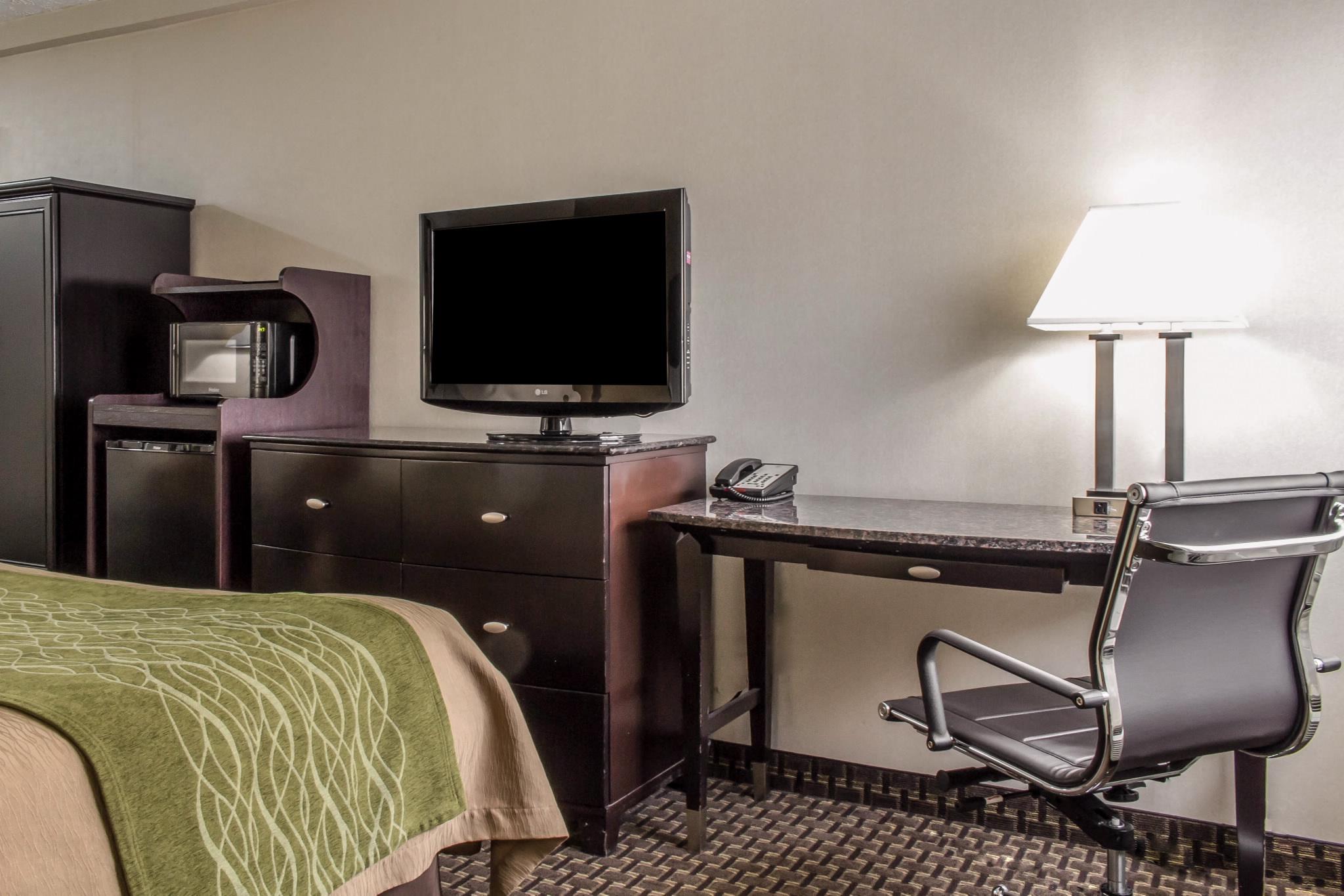 Comfort Inn Medford-Long Island Zewnętrze zdjęcie