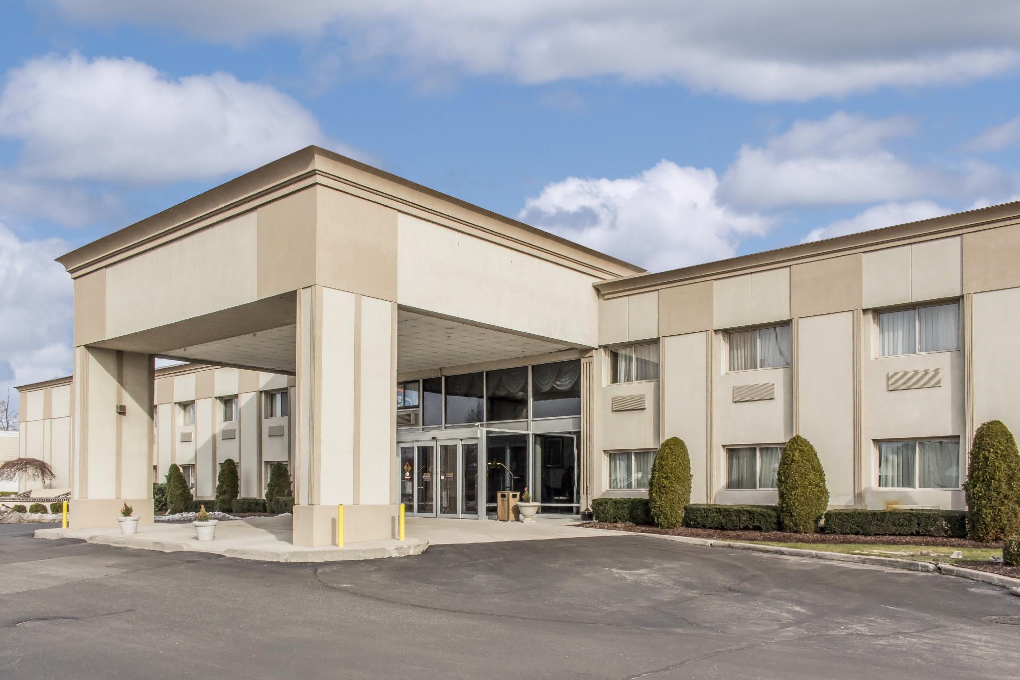 Comfort Inn Medford-Long Island Zewnętrze zdjęcie