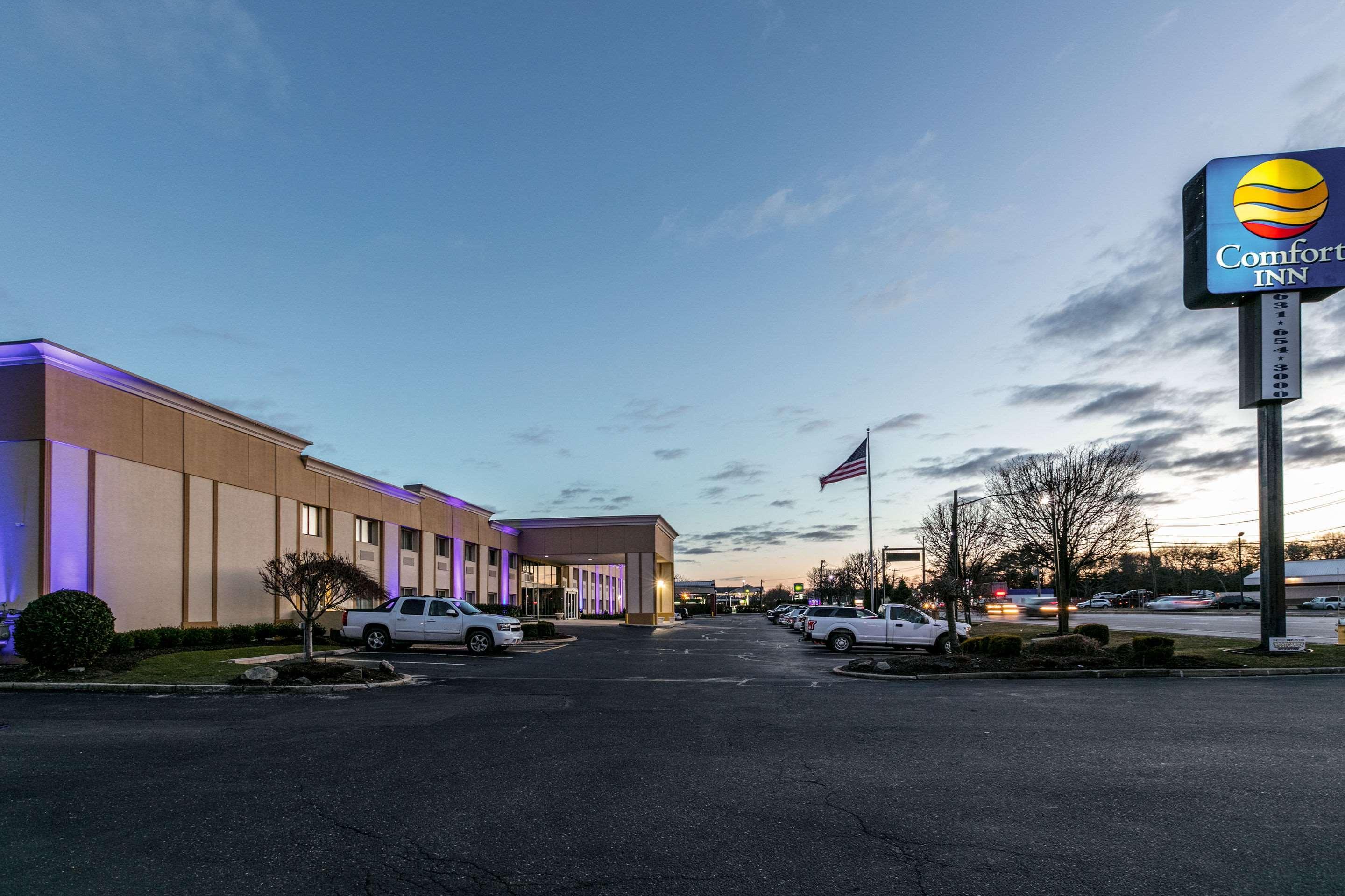 Comfort Inn Medford-Long Island Zewnętrze zdjęcie