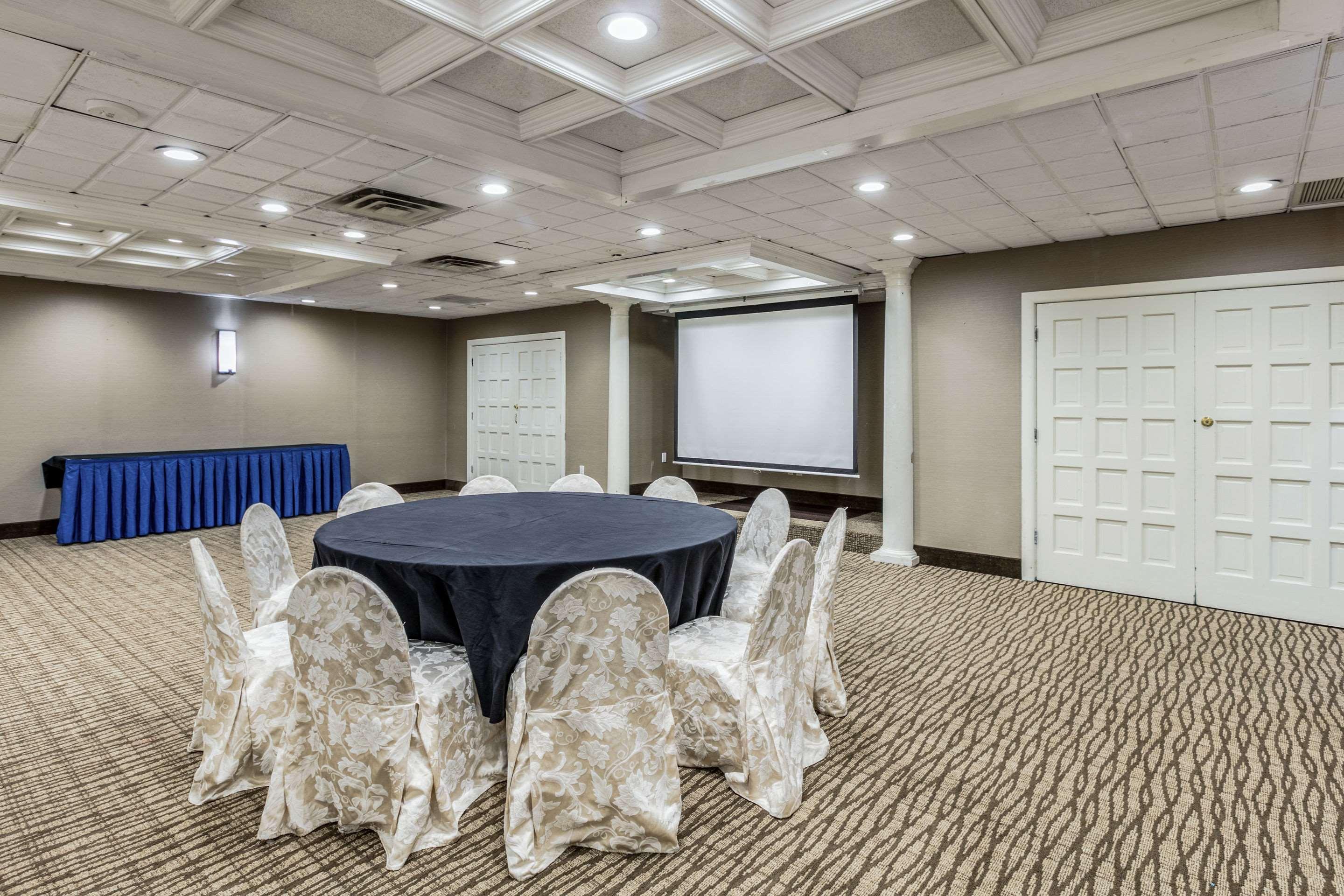 Comfort Inn Medford-Long Island Zewnętrze zdjęcie