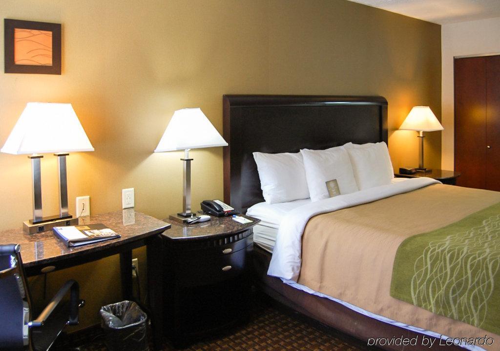 Comfort Inn Medford-Long Island Zewnętrze zdjęcie