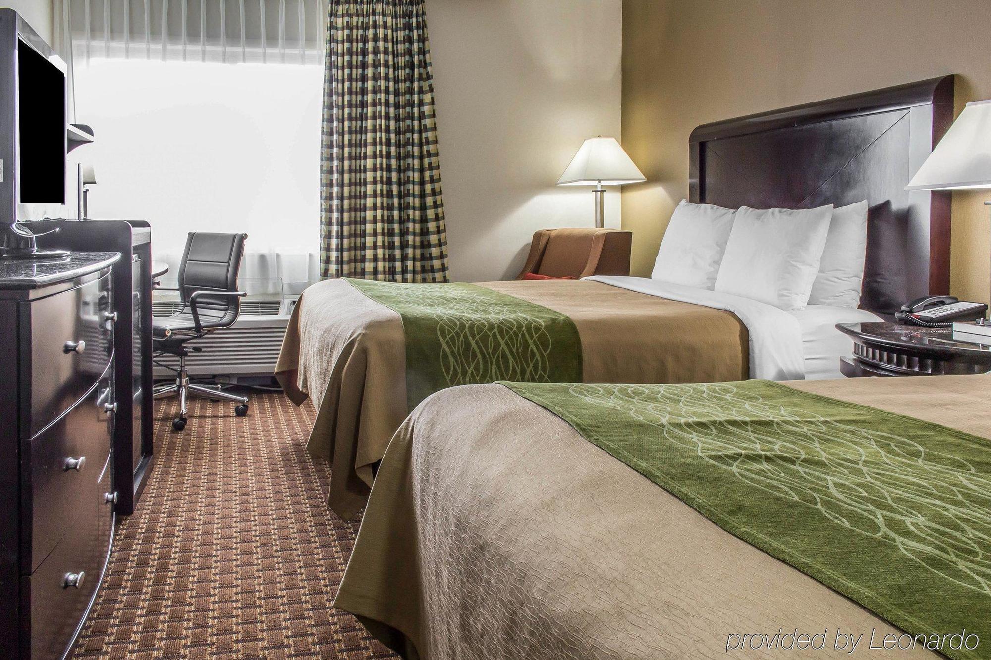 Comfort Inn Medford-Long Island Zewnętrze zdjęcie