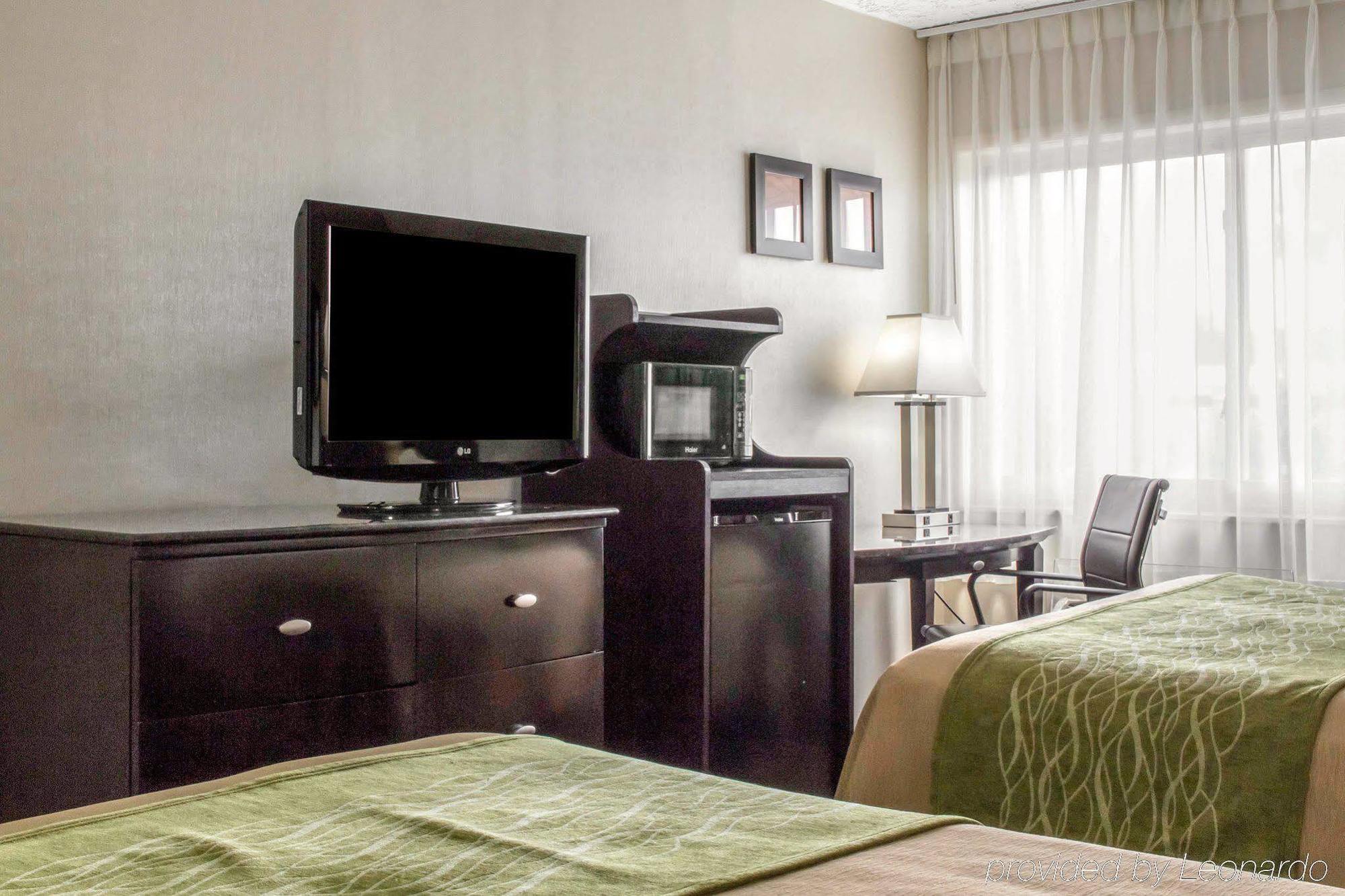 Comfort Inn Medford-Long Island Zewnętrze zdjęcie